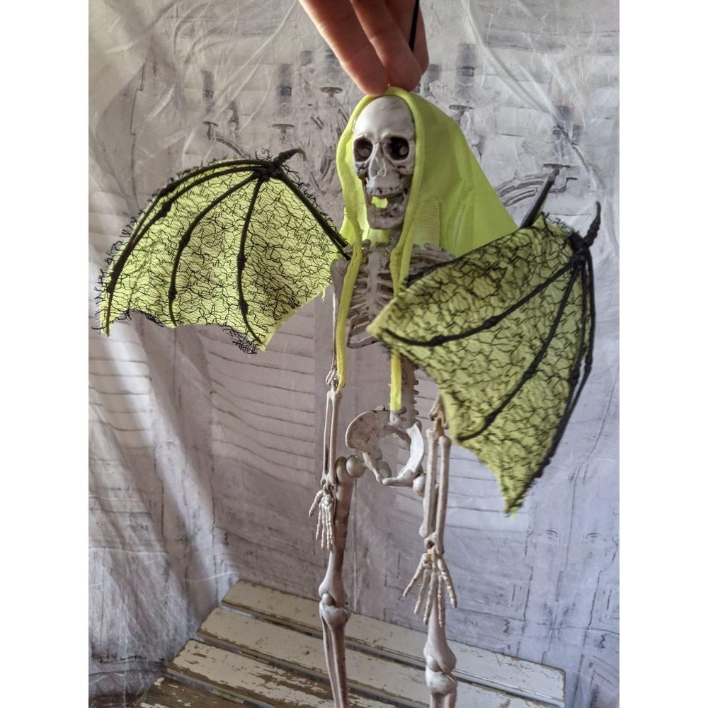 Winged green mini skeleton jointed demon ghost Hal